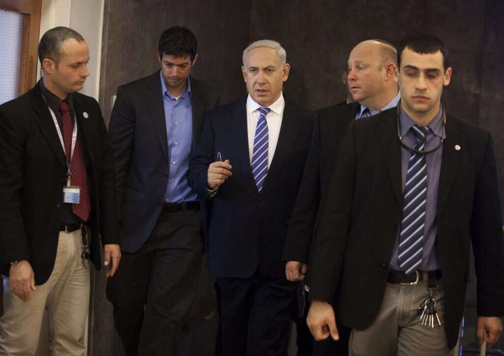 נתניהו עם הנדל בימיו כראש מערך ההסברה בלשכת ראש הממשלה, 2012. | רויטרס