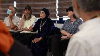 רבני בית הלל במפגש עם מנהיגים בחברה הבדואית ביישוב חורה, השבוע. | הדר הכט, בית הלל