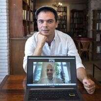 יוסי שוויג ואבינעם סטילמן (במחשב). | אוליבייה פיטוסי, פלאש 90