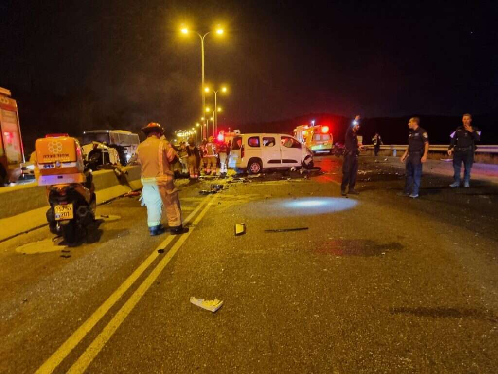 זירת התאונה בכביש 5, שלשום. | TPS זירת התאונה בכביש 5, שלשום. | TPS