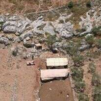 המאחז הפלסטיני שפונה. | רגבים