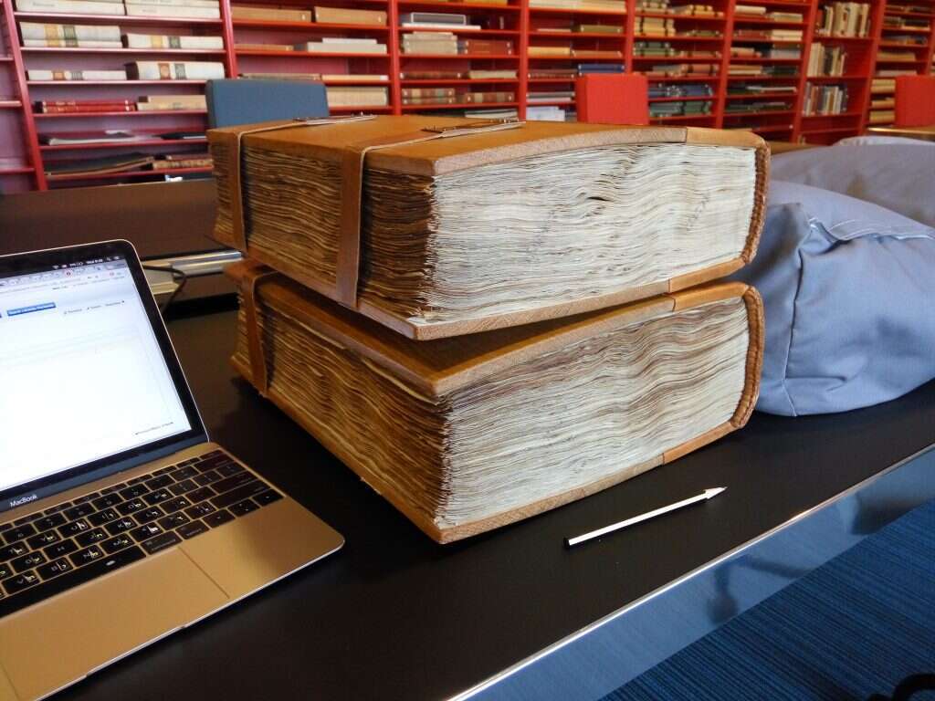 כתב יד ליידן מבחוץ. | יעקב צ' מאיר