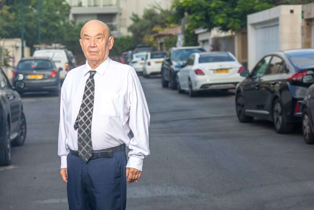 אשר ארבל. | יוסי אלוני