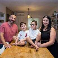 משפחת הלוי, ארז. | לירון מולדובן