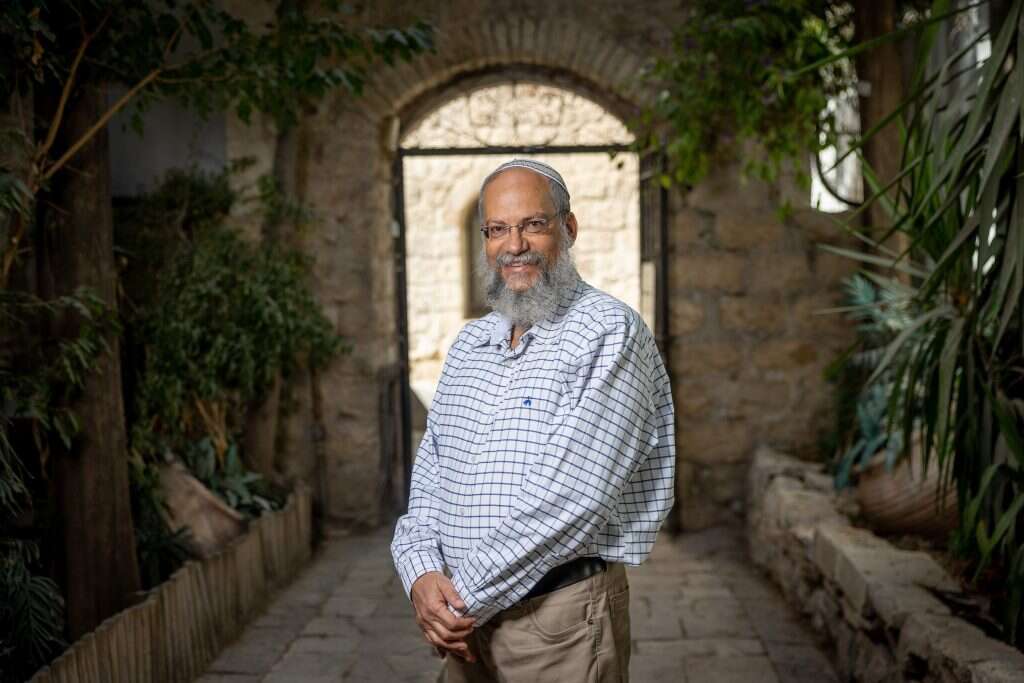 הרב קוק רצה להקים ישיבה שיהיה בה לימוד תורה מתוך חדוות יצירה, עם יעדים אינטלקטואליים ומעורבות בעם ישראל. מקום של התפתחות אישית ושל לימוד תנ"ך, קבלה, אמונה, מחשבה – דברים שלא היו מקובלים בישיבות אחרות באותם ימים