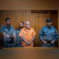 ניצב בדימוס ניסו שחם בערעור בבית המשפט העליון על שחרורו. | יונתן זינדל/פלאש90