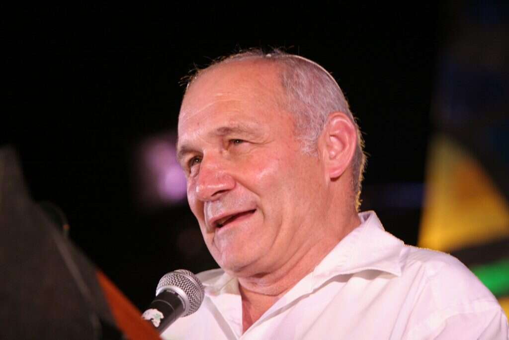 חנן פורת. | מרים צחי