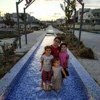 בנות משפחת פיש בדימונה. | יוסף פיש