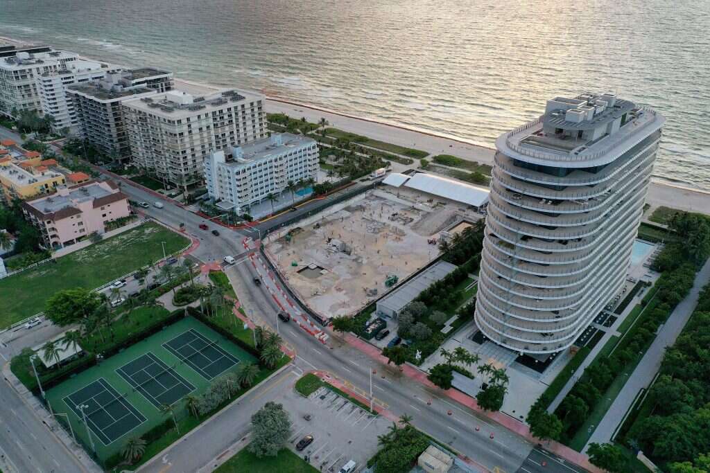 "השאלה אם לחפור כאן או כאן היא עניין של שעות". האתר במיאמי אחרי פינוי ההריסות. | AFP