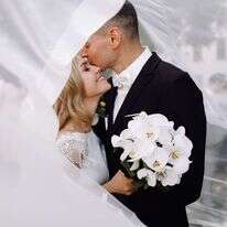 חתן וכלה אילוסטרציה | שאטרסטוק