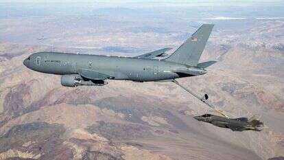 מטוס התדלוק KC-46. | בואינג