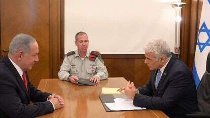 לפיד ונתניהו בתדרוך הביטחוני השבוע. | עמוס בן גרשום, לע"מ