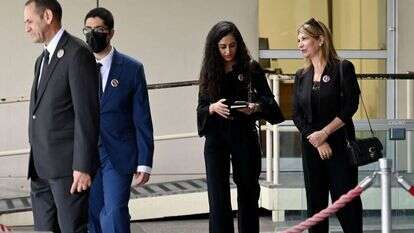 משפחתה של אבו-עאקלה לאחר פגישתם בחודש יולי עם אנתוני בלינקן בארה"ב. קרדיט: AFP