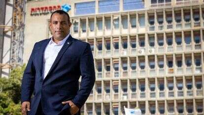 אביר קארה. | אריק סולטן