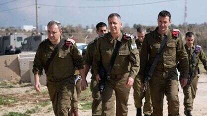 אלוף הרצי הלוי, הרמטכ"ל אביב כוכבי ואלוף אליעזר טולדנו בסיור בגזרת עזה, פברואר 2019. | דובר צה"ל