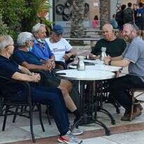 הפנסיונרים. | יוסי אלוני הפנסיונרים. | יוסי אלוני