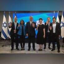 נתניהו עם המועמדים ששריין ברשימת הליכוד, שלשום