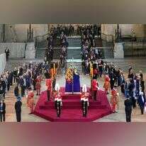 אזרחים בריטים חולקים כבוד אחרון למלכה אליזבת, בשבוע שעבר בלונדון. | איי. אף. פי אזרחים בריטים חולקים כבוד אחרון למלכה אליזבת, בשבוע שעבר בלונדון. | איי. אף. פי