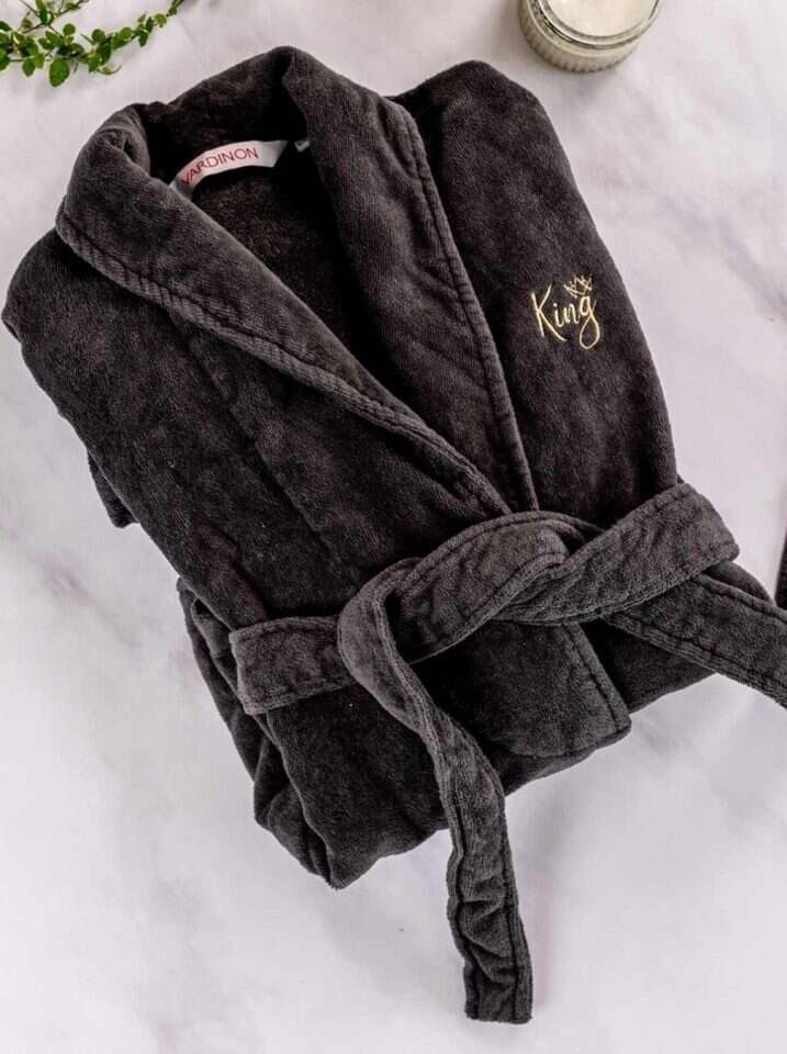 ורדינון, חלוק רחצה. | תמי בר שי