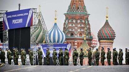 חיילים בכיכר האדומה במוסקבה. | AFP