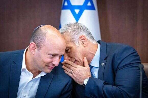 לפיד ובנט. | אוליבייה פיטוסי, פלאש 90