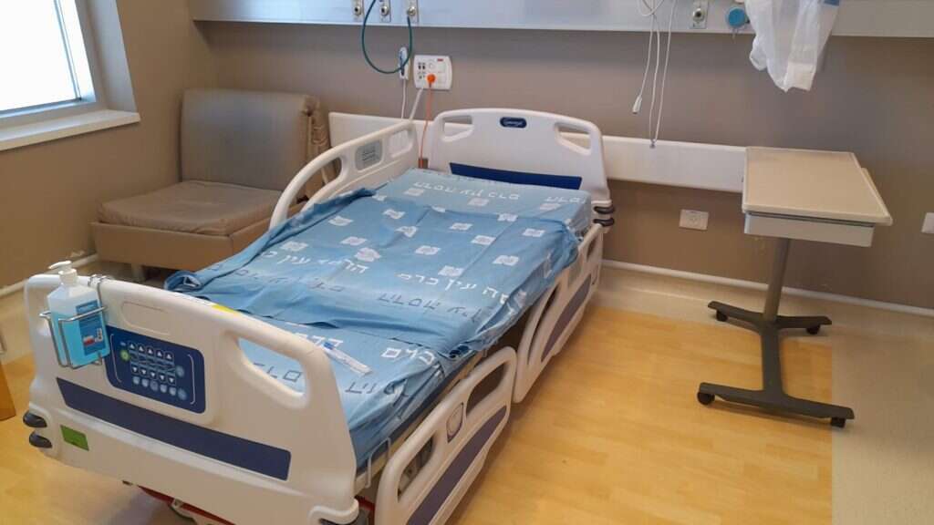 מרגישה בבית. מיטת האשפוז בהדסה. | באדיבות הדסה עין כרם