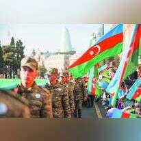 תחושת העוצמה מתבטאת גם בעימותים עם ארמניה. מצעד ניצחון בבאקו לאחר המלחמה ב־2020. | גטי אימג'ס