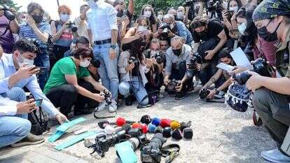 מחאה באנקרה על מעצר אלים של צלם עיתונות טורקי, בשנה שעברה. | איי.אף.פי