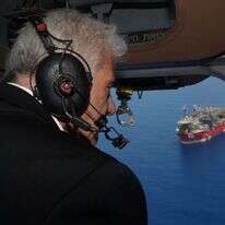 הלבנונים נתנו לו סולם ירידה מהעץ. לפיד מעל אסדת כריש. | עמוס בן גרשום/לע"מ