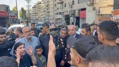 טיבי וסעדי בביקור בשועפת. ללא קרדיט