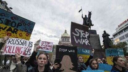 צ'כיה: הפגנה נגד פוטין ומלחמתו באוקראינה. | AFP