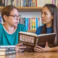 מימין: איילה דקל ושירלי צפת–דוידאי. | יוסי אלוני