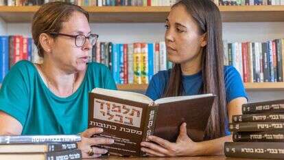 מימין: איילה דקל ושירלי צפת–דוידאי. | יוסי אלוני