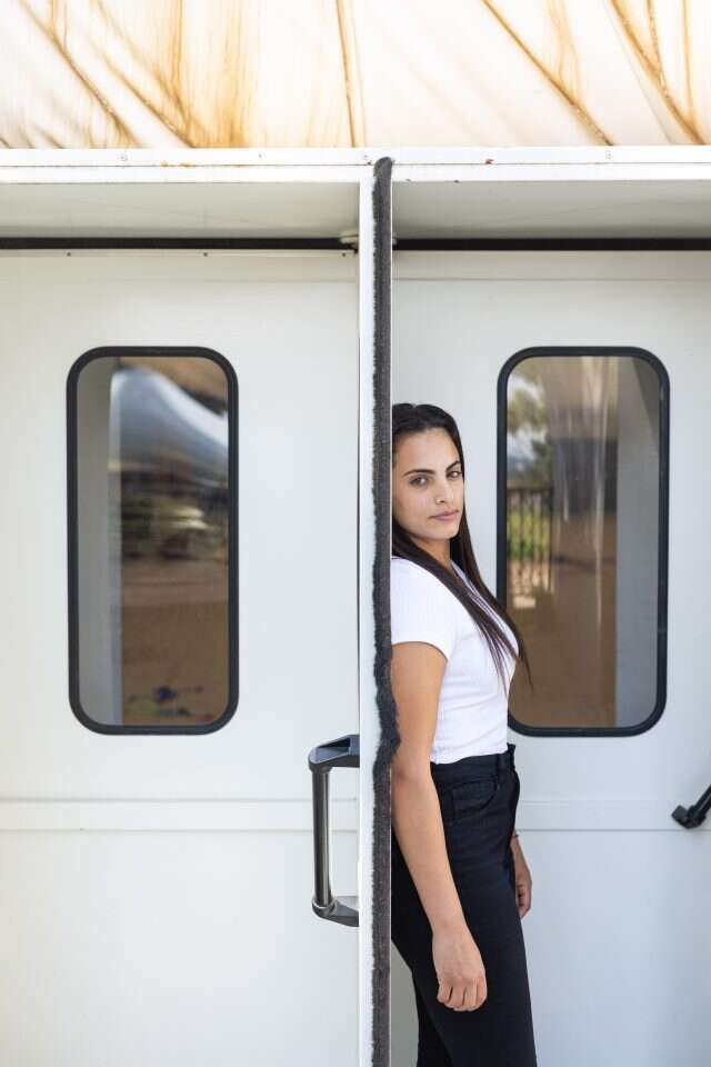 לינוי אשרם. | אבישג שאר-ישוב