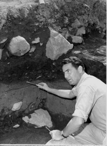 ענתי בצעירותו. | באדיבות פרופ' ענתי ענתי בצעירותו. | באדיבות פרופ' ענתי