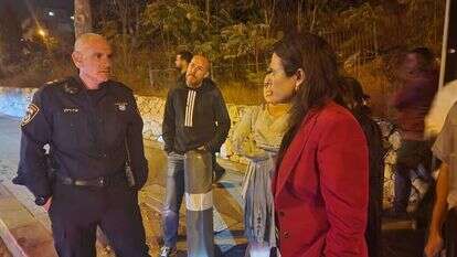 שקד עם מפקד המשטרה