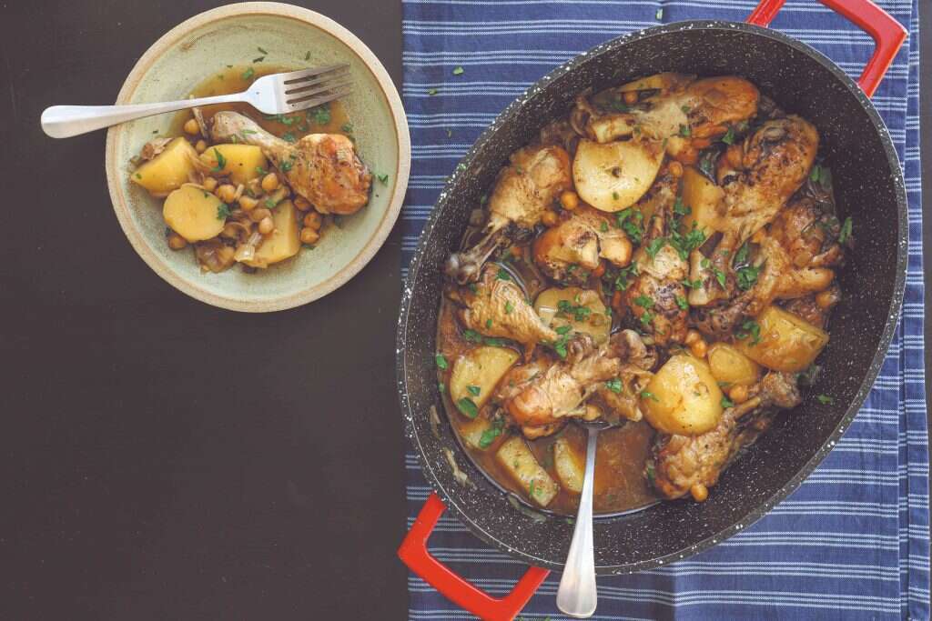 תבשיל עוף ותפוחי אדמה. | אפרת ליכטנשטט