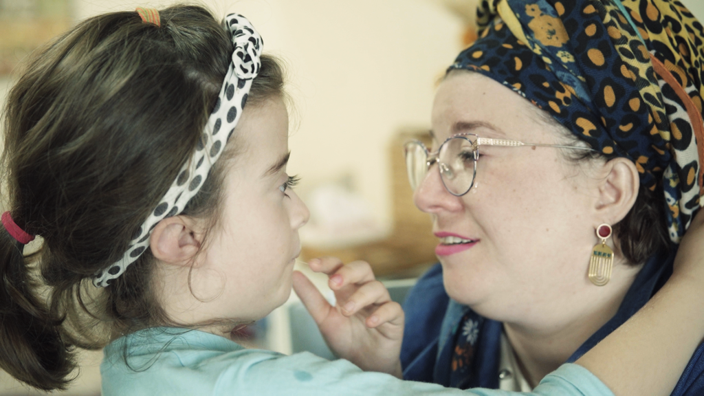 הלב רוצה עוד ילדים. חיה עם ביתה. | שירה ביליג