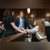 ציפייה לאופי נעלה של דמות הרופא בספרות ובקולנוע. ניקול קידמן ויו גרנט בסדרה "היית צריכה לדעת" של רשת HBO . | באדיבות YE