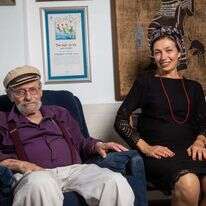 'מותר לנו לקוות שיהיה לנו בעתיד עבר טוב'. רוטנברג עם בתו ד"ר מיכל פכלר. | נעם ריבקין פנטון, פלאש 90