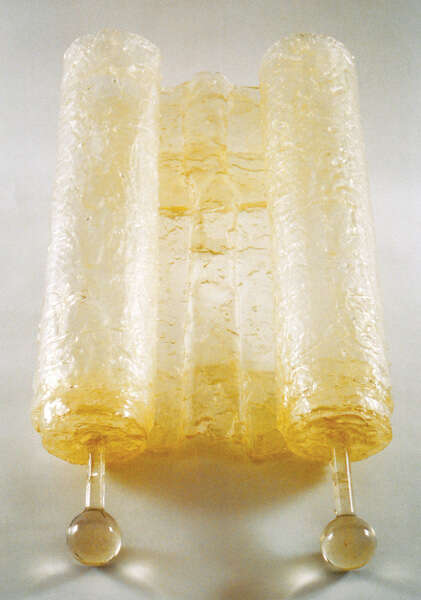 נחמה גולן, "תורה שקופה", אובייקט פיסולי, 2003 נחמה גולן, "תורה שקופה", אובייקט פיסולי, 2003