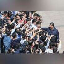 היבטים קיסריים ופולחן אישיות בסין המודרנית. נשיא סין שי ג'ינפינג באוניברסיטת פקין, 2018 | גטי אימג'ס