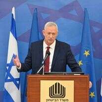 שר הביטחון בפגישה עם נציגי האיחוד האירופי. | אריאל חרמוני משרד הביטחון