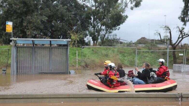 הצפות סמוך להרצליה, 2020 | ללא קרדיט