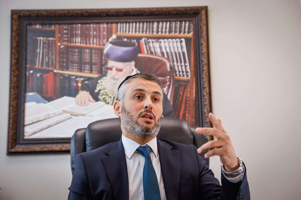 חיים ביטון. | אוליבייה פיטוסי, פלאש 90