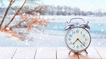 שעון חורף | שאטרסטוק
