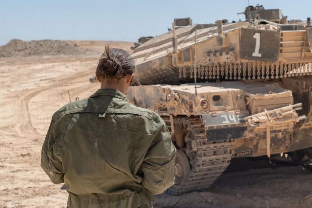 לוחמות בטנק. אילוסטרציה. | דו"צ לוחמות בטנק. אילוסטרציה. | דו"צ