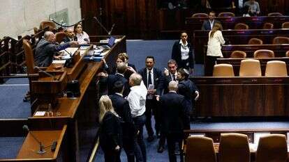 עימות בכנסת במהלך הצבעה בחודש יוני. | אוליבייה פיטוסי/פלאש90