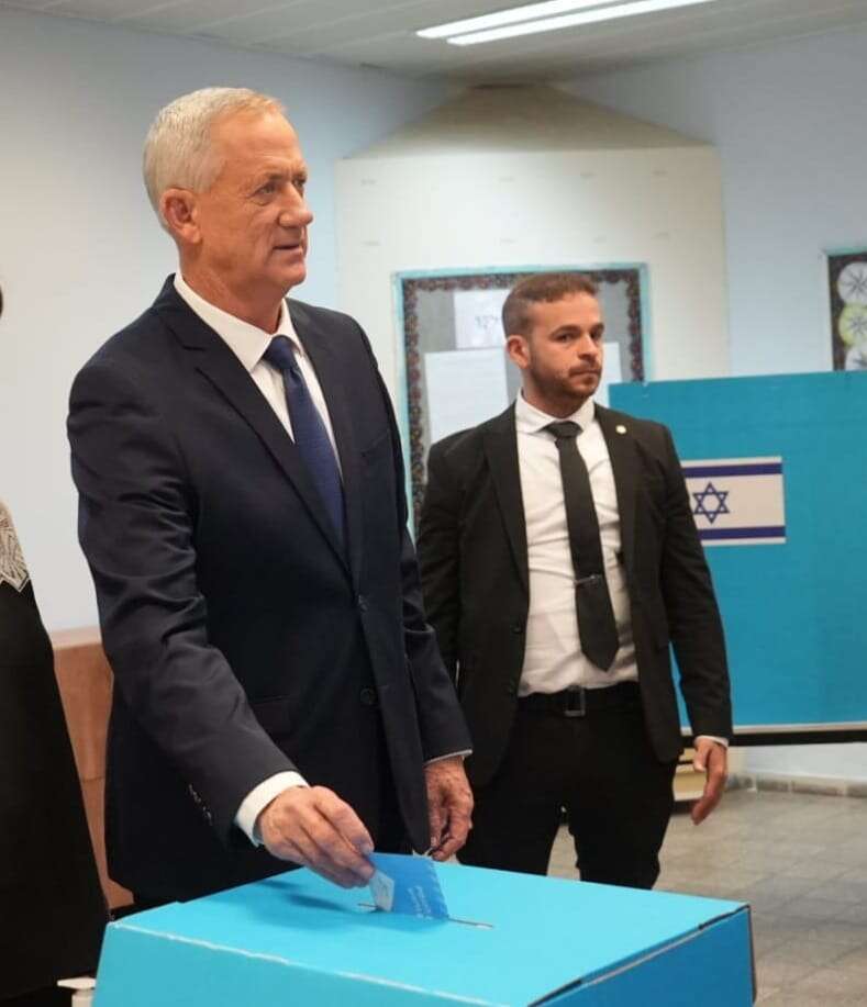 גנץ בקלפי. | אלעד מלכה