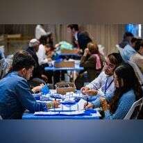 סופרים את המעטפות הכפולות, הלילה. | פלאש 90